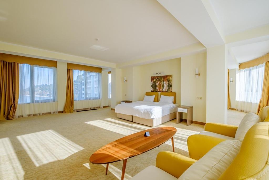 Castello Mare All Inclusive Resort Batumi Habitación foto